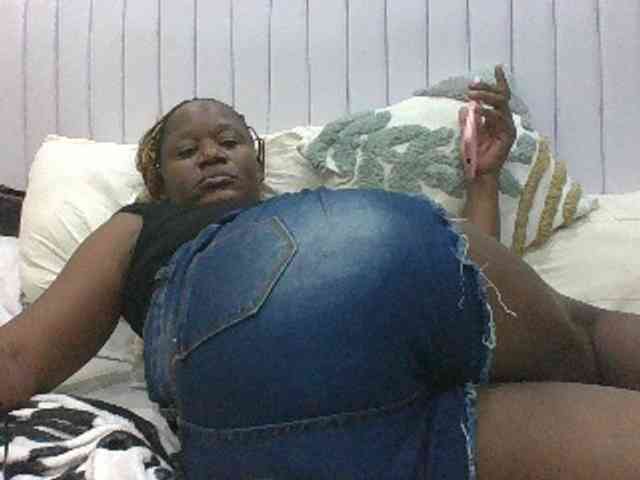 BoobieQueen webcam