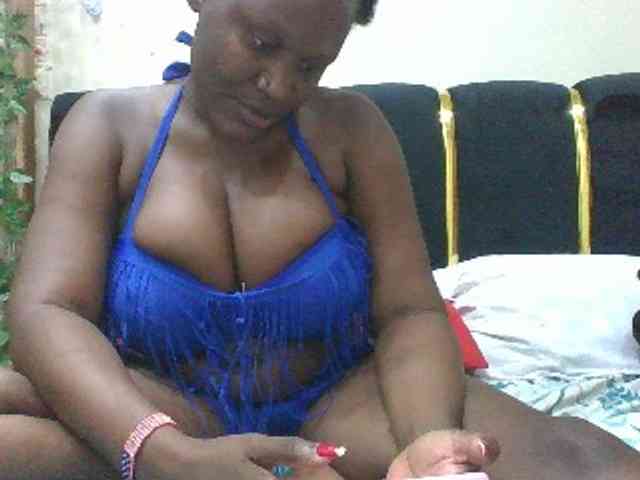 BoobieQueen webcam