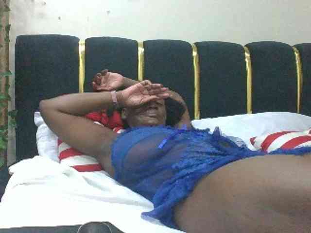 BoobieQueen webcam