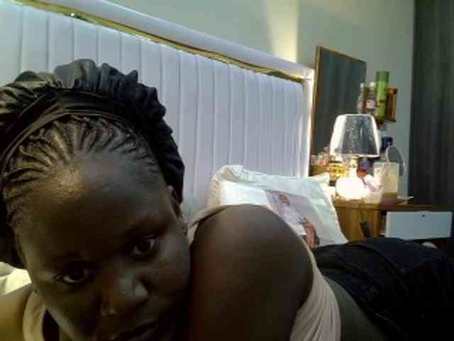 BoobieQueen webcam