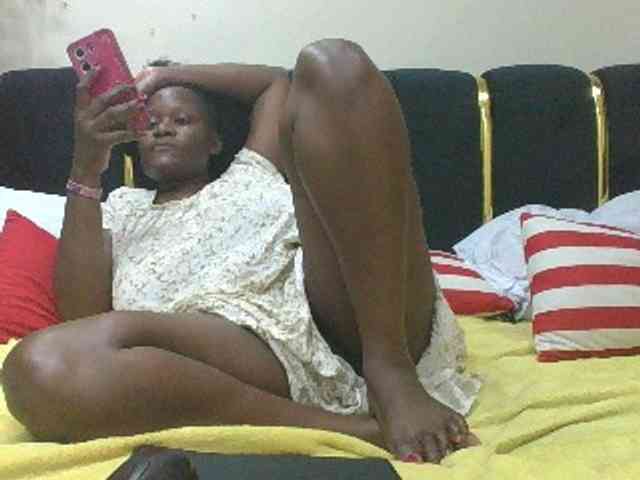 BoobieQueen webcam