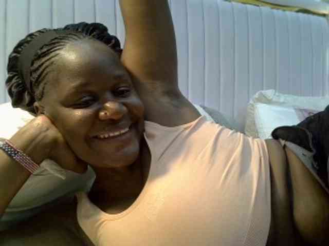 BoobieQueen webcam