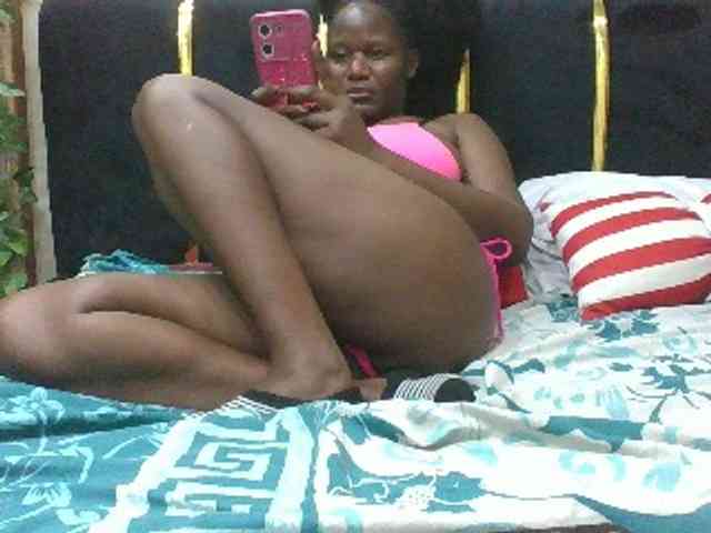BoobieQueen webcam