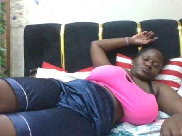 BoobieQueen webcam