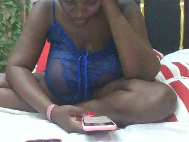 BoobieQueen webcam