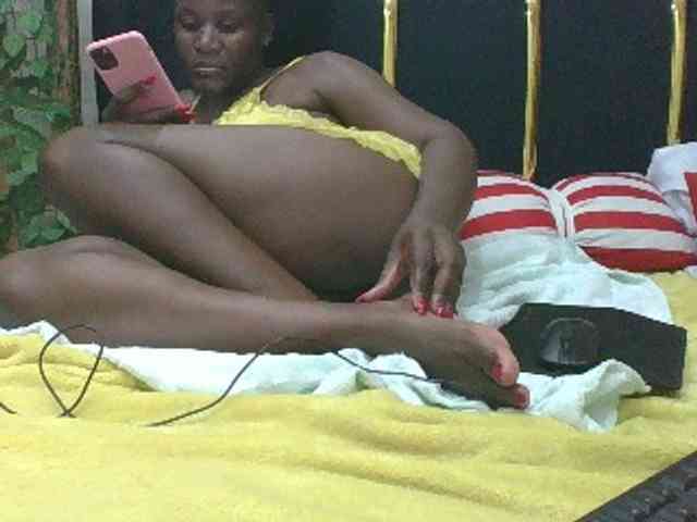 BoobieQueen webcam