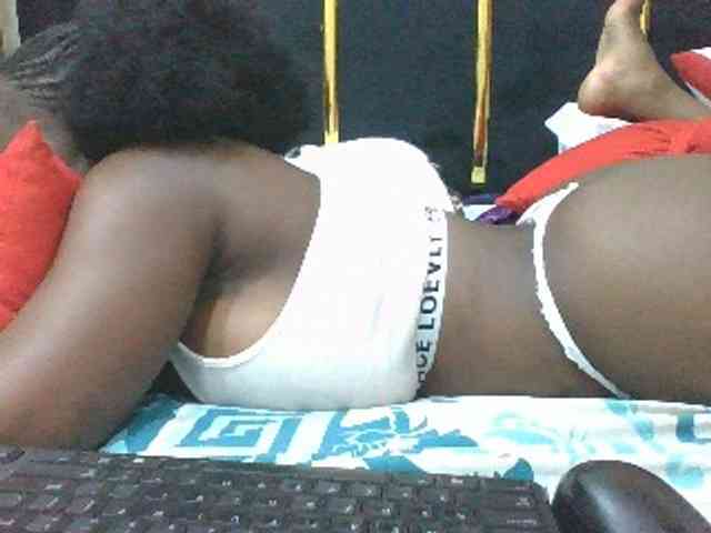 BoobieQueen webcam