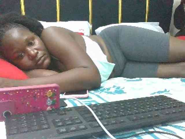 BoobieQueen webcam