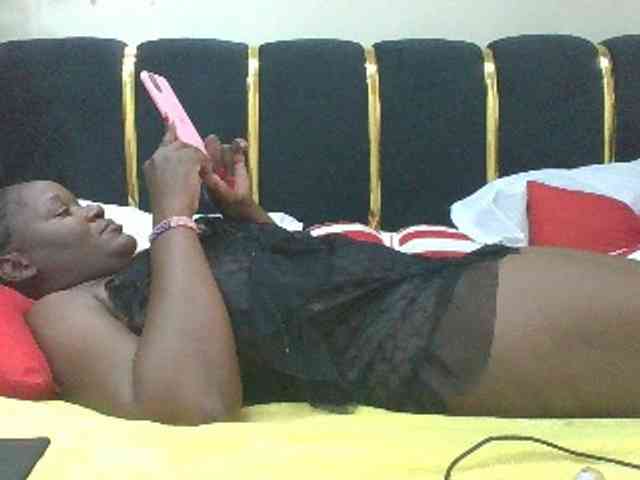 BoobieQueen webcam