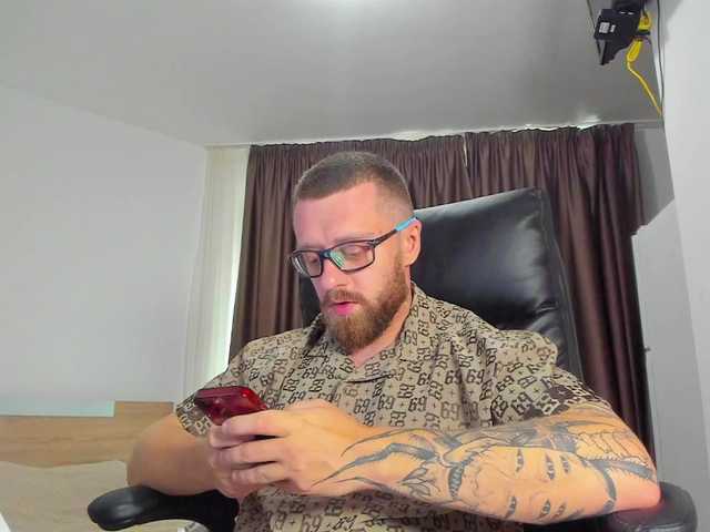 iFindomguy live stream preview