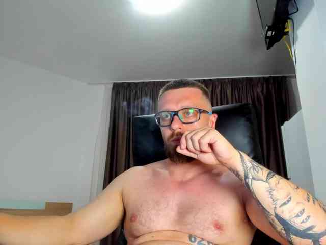 iFindomguy Sex Cam Show