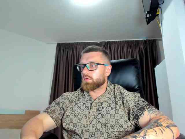 iFindomguy Sex Cam Show