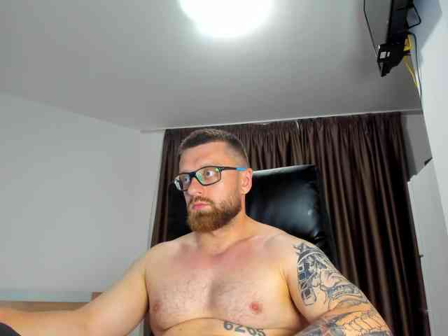 iFindomguy Sex Cam Show