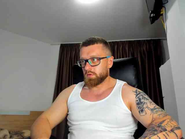 iFindomguy Sex Cam Show