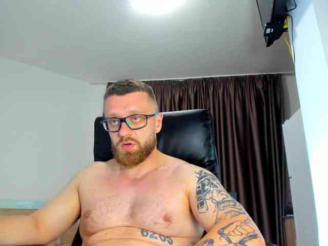 iFindomguy Sex Cam Show