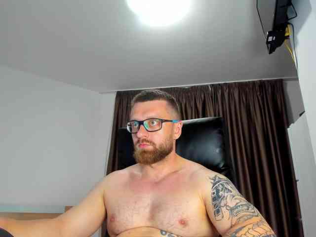 iFindomguy Sex Cam Show