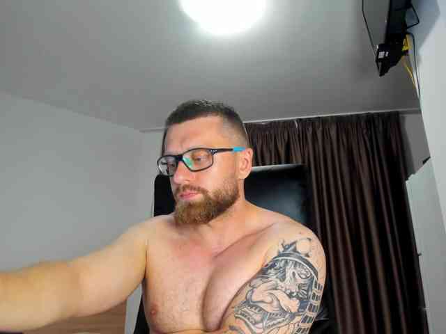 iFindomguy Sex Cam Show