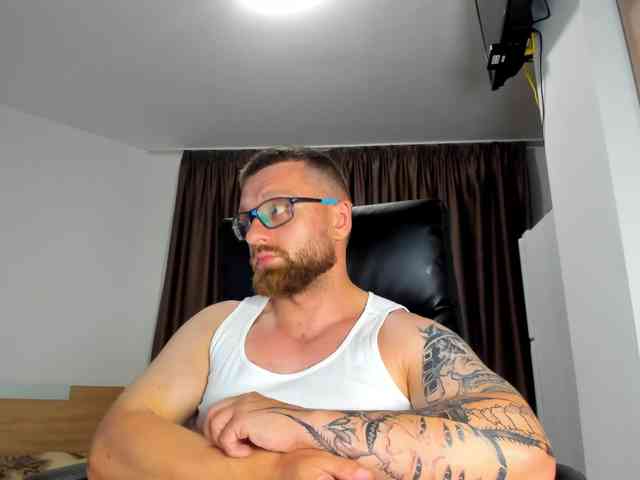 iFindomguy Sex Cam Show