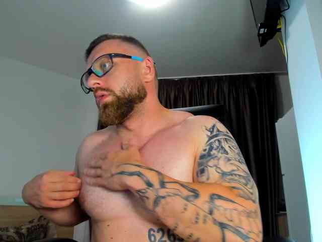 iFindomguy Sex Cam Show