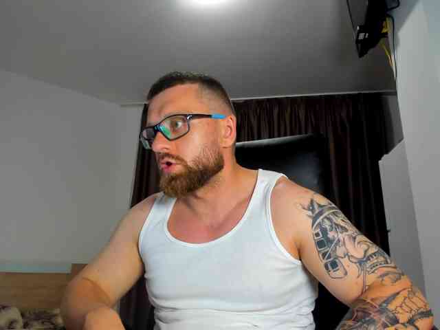 iFindomguy Sex Cam Show