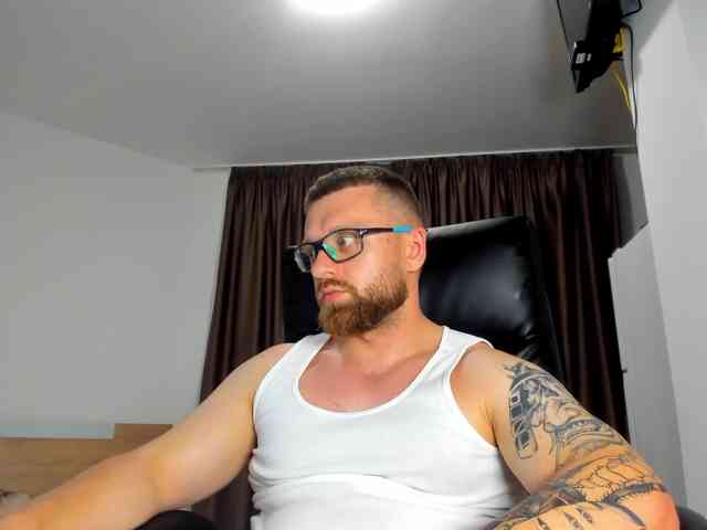 iFindomguy Sex Cam Show