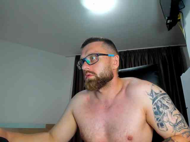 iFindomguy Sex Cam Show