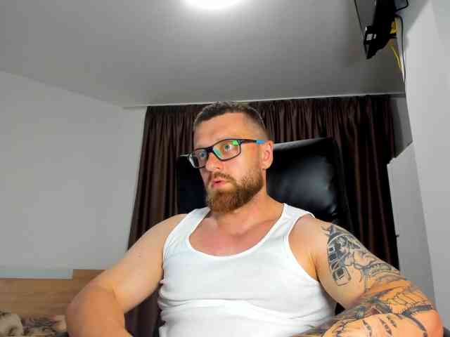 iFindomguy Sex Cam Show