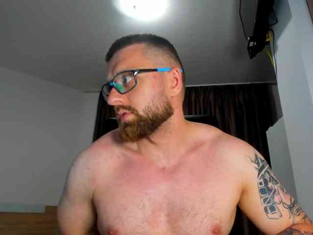 iFindomguy Sex Cam Show
