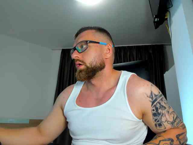 iFindomguy Sex Cam Show