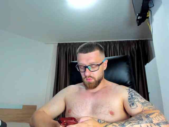 iFindomguy Sex Cam Show