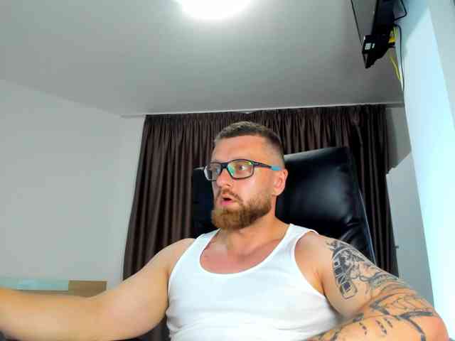 iFindomguy Sex Cam Show