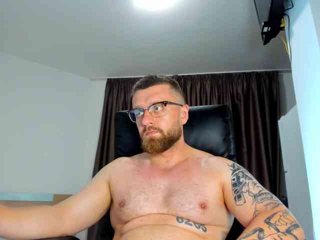 iFindomguy Sex Cam Show