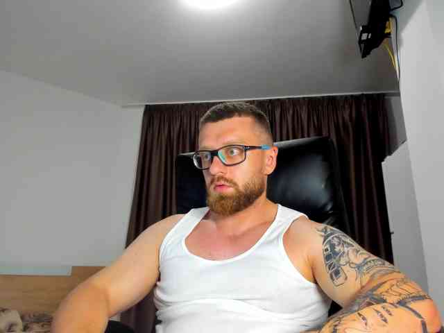 iFindomguy Sex Cam Show