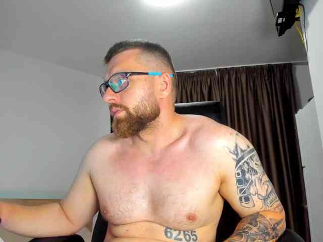 iFindomguy Sex Cam Show