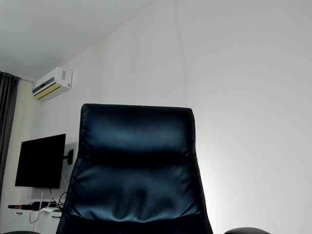 Dieses Model ist jetzt live. iFindomguy