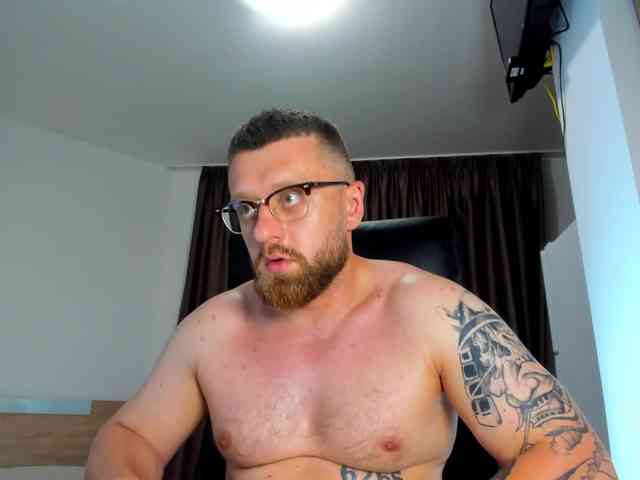 iFindomguy Sex Cam Show
