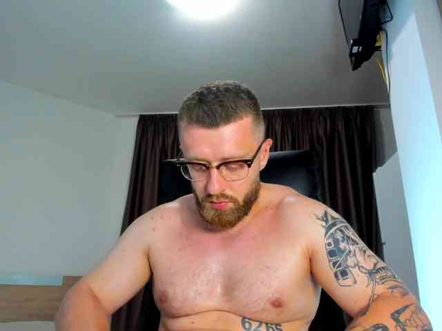 iFindomguy Sex Cam Show