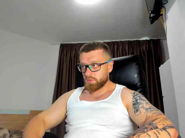 iFindomguy Sex Cam Show