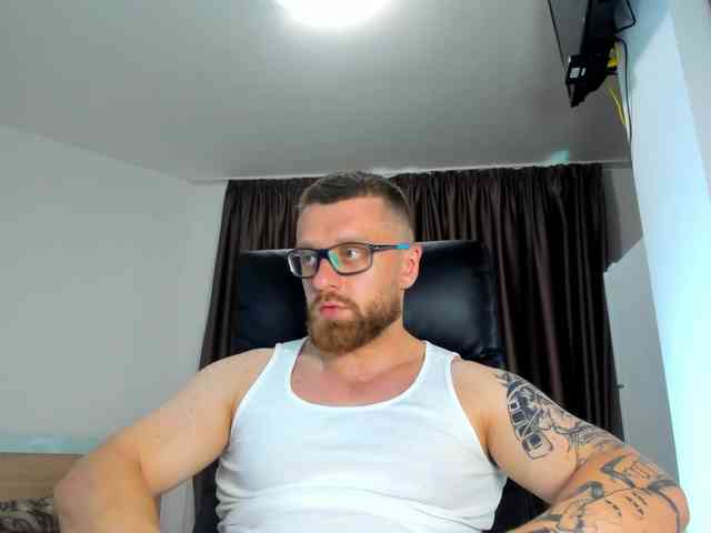 iFindomguy Sex Cam Show