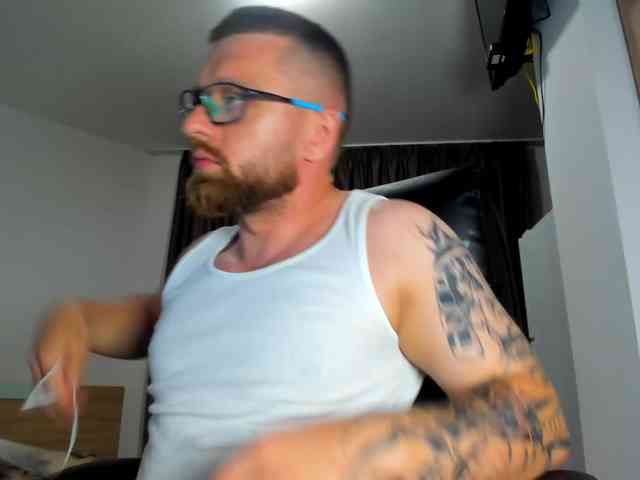 iFindomguy Sex Cam Show