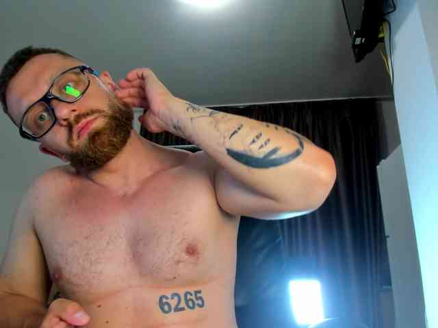 iFindomguy Sex Cam Show