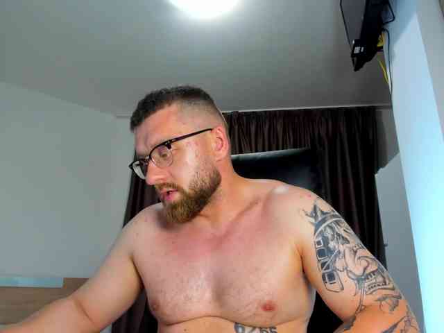 iFindomguy Sex Cam Show