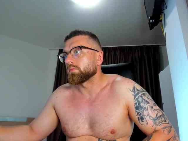 iFindomguy Sex Cam Show