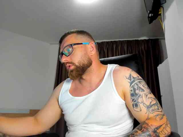 iFindomguy Sex Cam Show