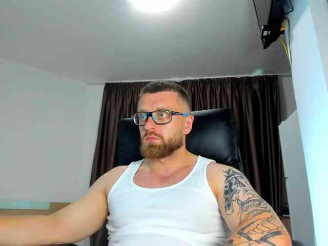 iFindomguy Sex Cam Show