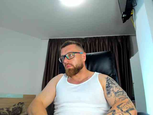 iFindomguy Sex Cam Show