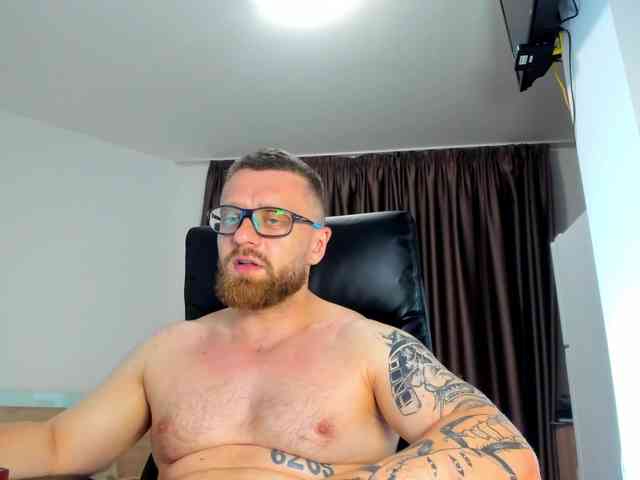 iFindomguy Sex Cam Show