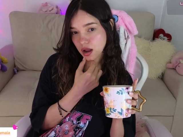 le modèle LarisaMaia est en webcam porno dans un show sur le site bongacams, il possède les tags suivants: Latino/Hispanic,Brunette,Trimmed