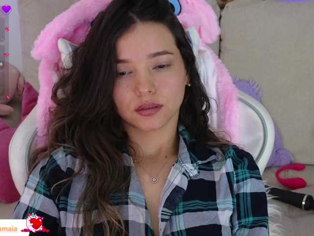 LarisaMaia live cam on BongaCams