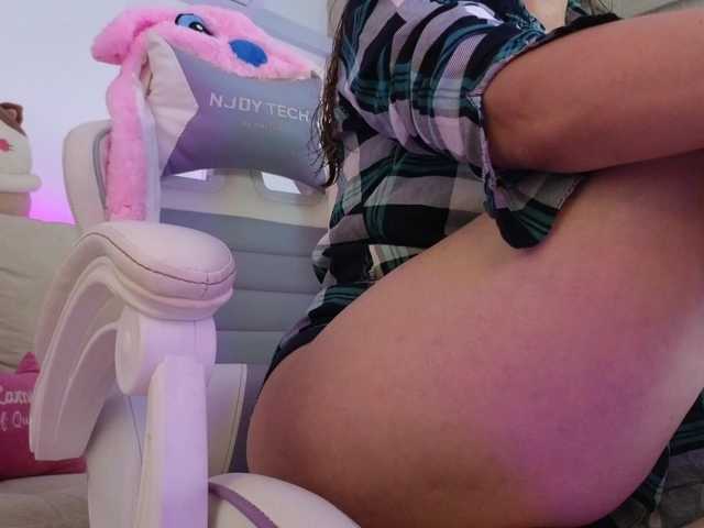 LarisaMaia live cam on BongaCams